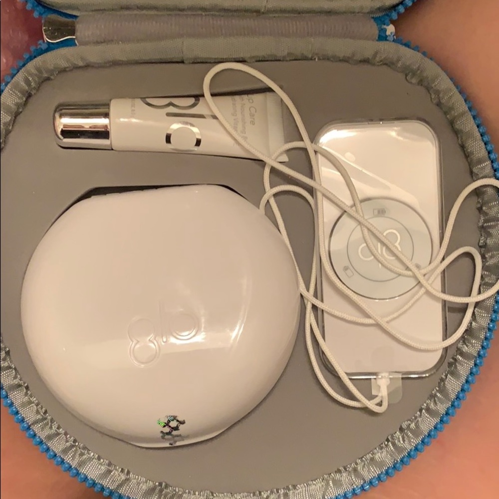 GLO Science Teeth Whitener